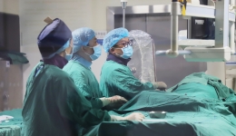彭州市人民医院成功实施“超时间窗患者脑血管腔内血栓取出术”