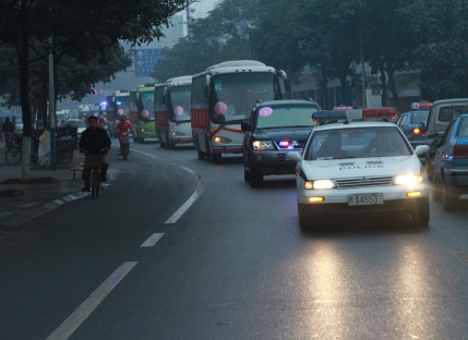 2010年12月28日，医院正式搬迁至南部新城